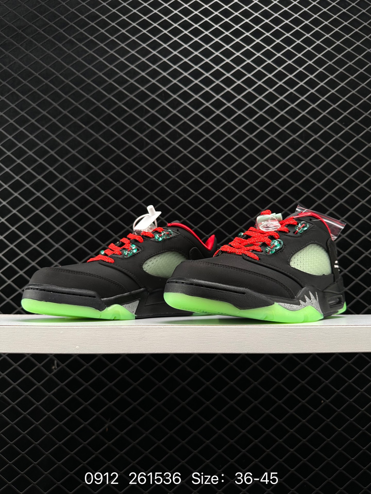 Nike Air Jordan 5 Retro